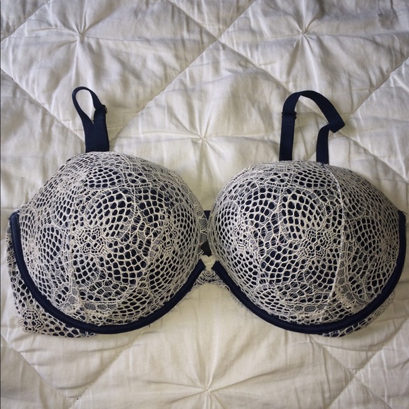 Victoria's Secret Other - Victoria's Secret push up bra
